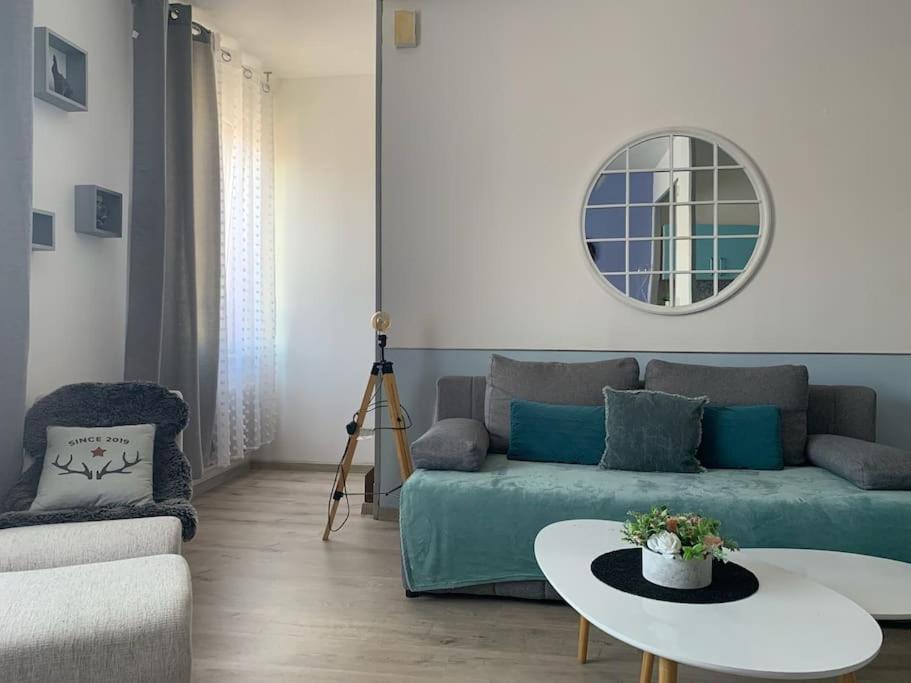 38 Maison Entiere,Place De Parking Et Garage Pour Moto Velo A La Demande Dunkirk Екстер'єр фото
